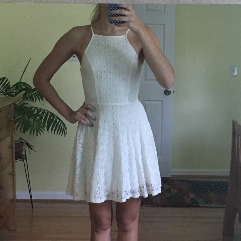 XS white lace mini dress